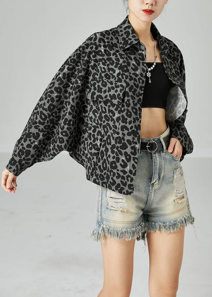 Beautifully Finished Coat in a Timeless Design