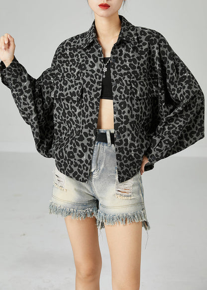 Beautifully Finished Coat in a Timeless Design
