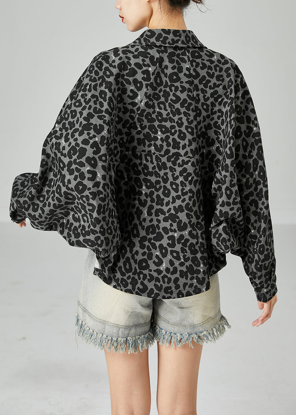 Beautifully Finished Coat in a Timeless Design