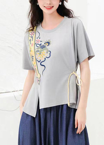 Classic Vintage Shirt with a Flattering Fit