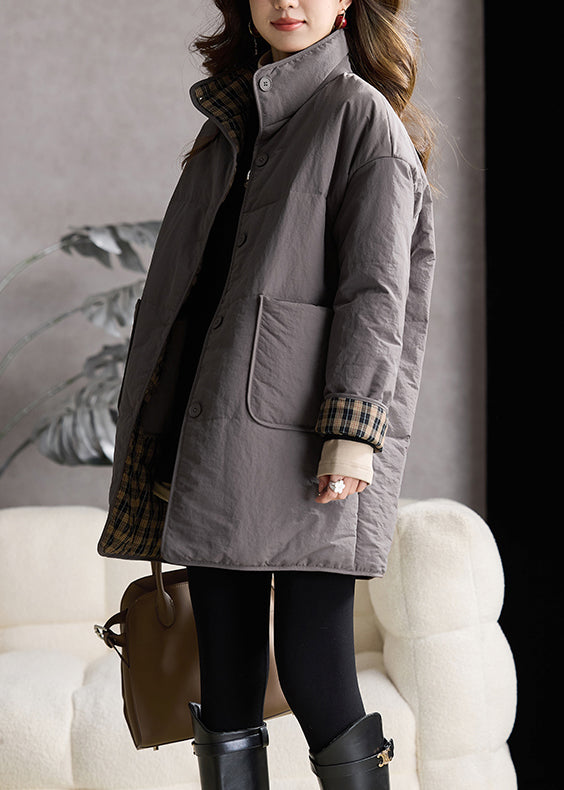 Well Tailored Coat with a Graceful Silhouette