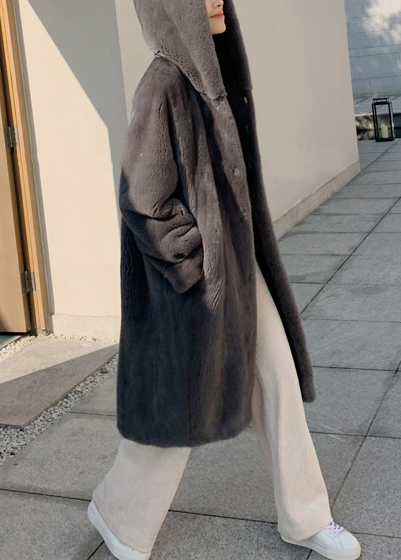 Elegantly Styled Coat for Everyday Wear