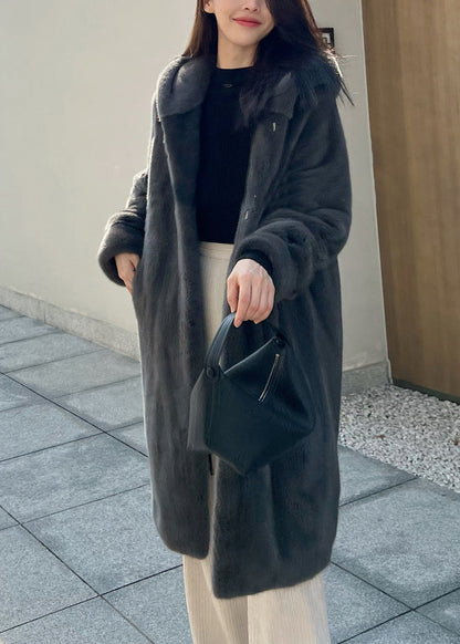 Elegantly Styled Coat for Everyday Wear