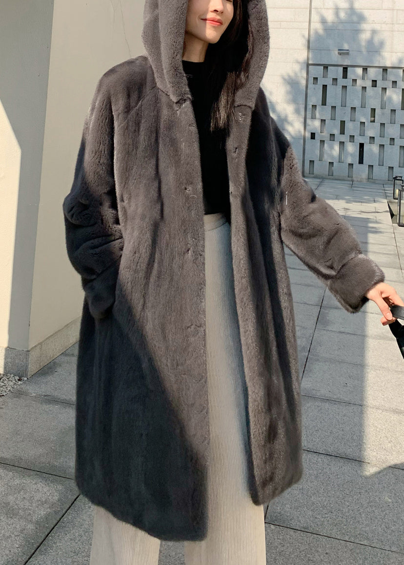 Elegantly Styled Coat for Everyday Wear