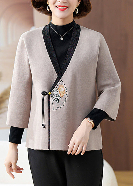 Elegantly Styled Coat for Everyday Wear