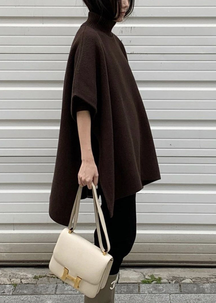 Classic Vintage Sweater with a Flattering Fit