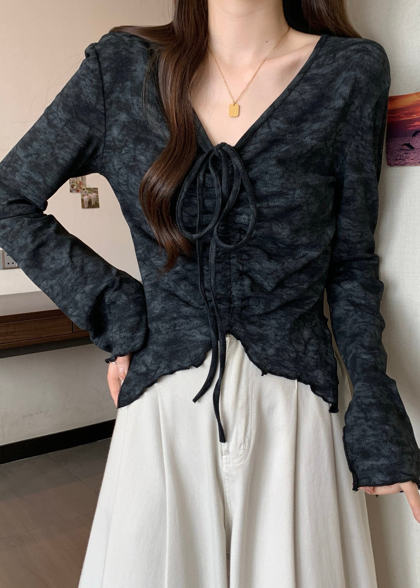 Effortlessly Elegant Blouse with a Timeless Design