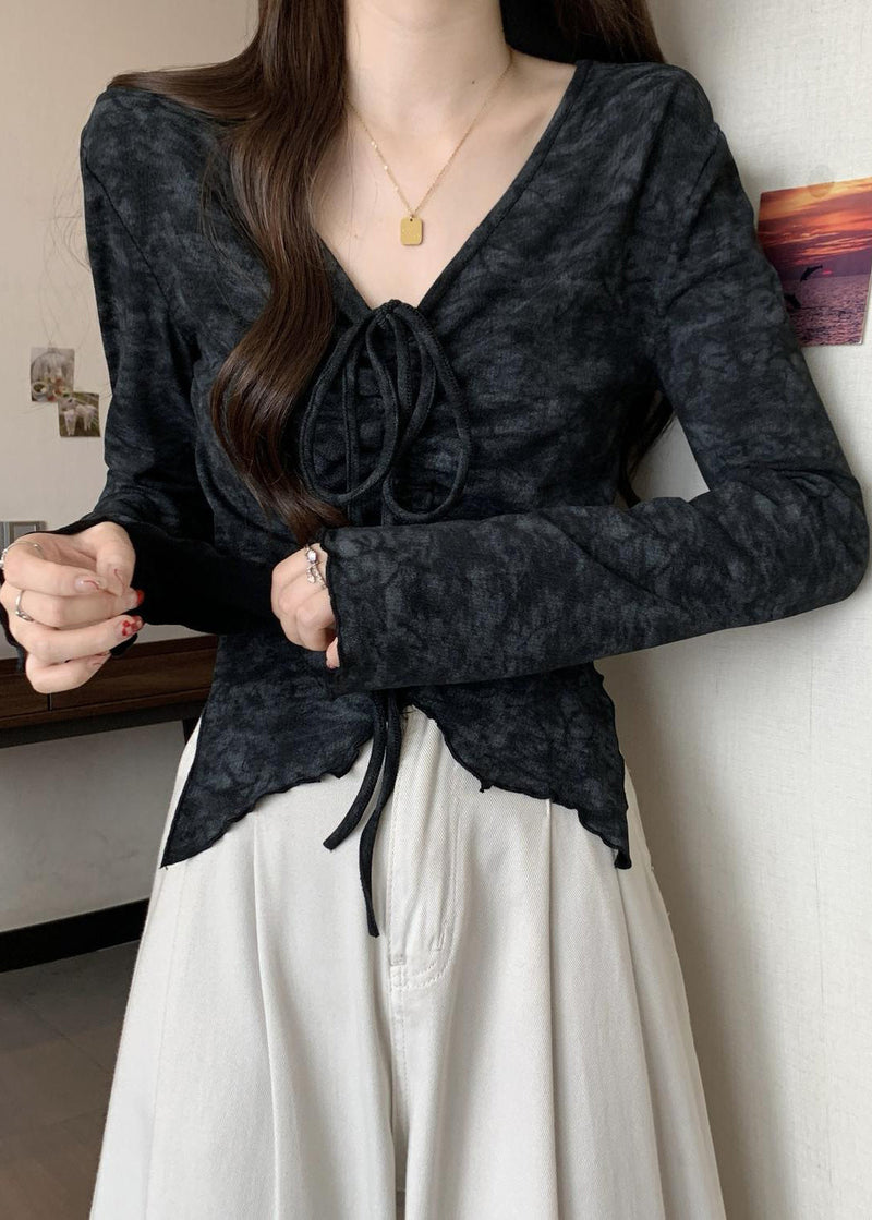 Effortlessly Elegant Blouse with a Timeless Design