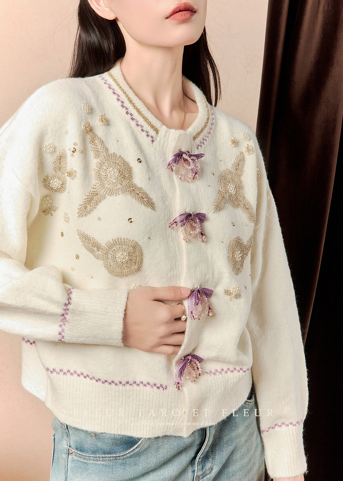 Effortlessly Elegant Cardigan with a Timeless Design