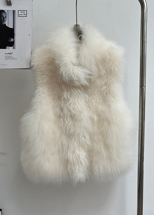 Beautifully Finished Coat in a Timeless Design