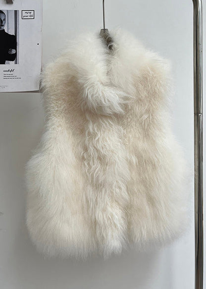 Beautifully Finished Coat in a Timeless Design