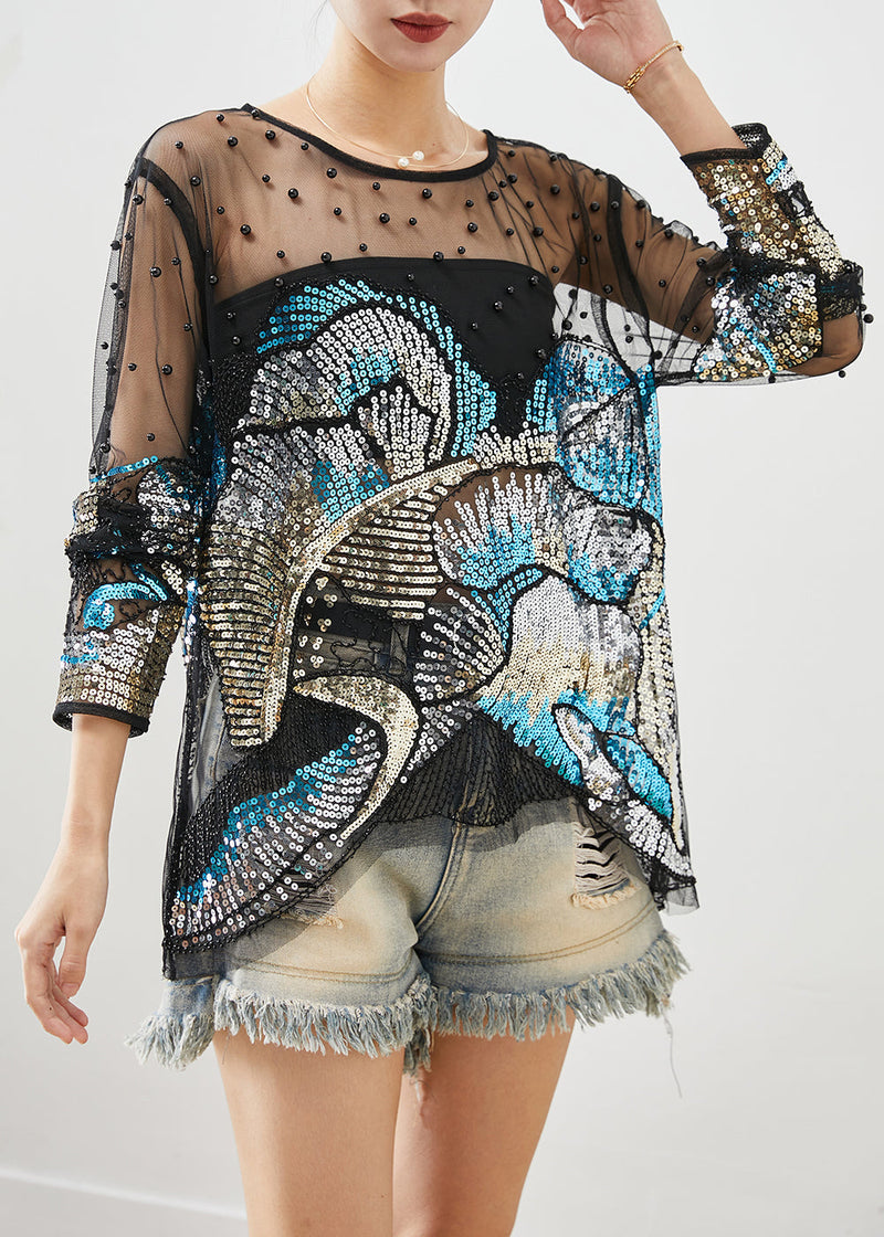 Well Tailored Blouse with a Graceful Silhouette