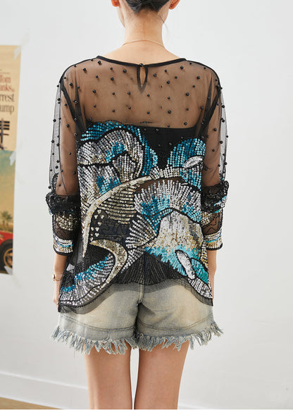 Well Tailored Blouse with a Graceful Silhouette