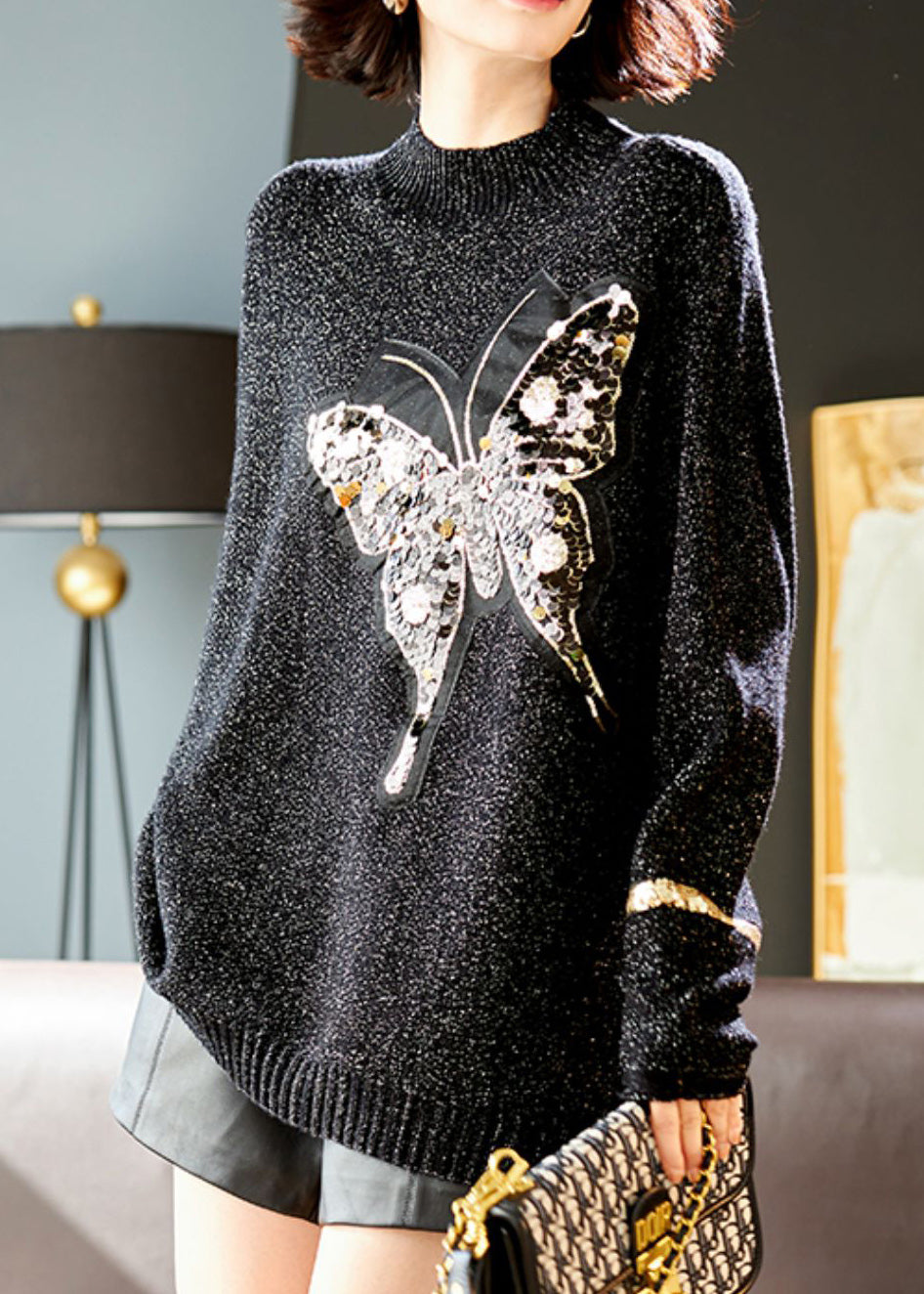 Effortlessly Elegant Sweater with a Timeless Design