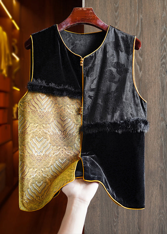 Gracefully Styled Garment for Any Occasion