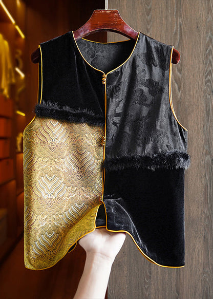 Gracefully Styled Garment for Any Occasion