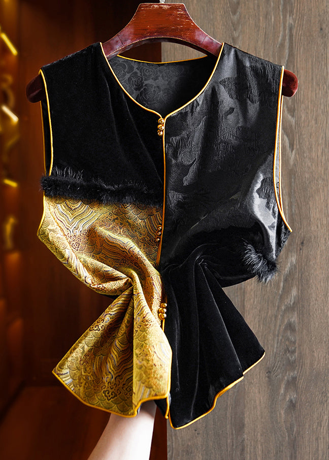 Gracefully Styled Garment for Any Occasion