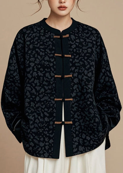 Gracefully Styled Coat for Any Occasion