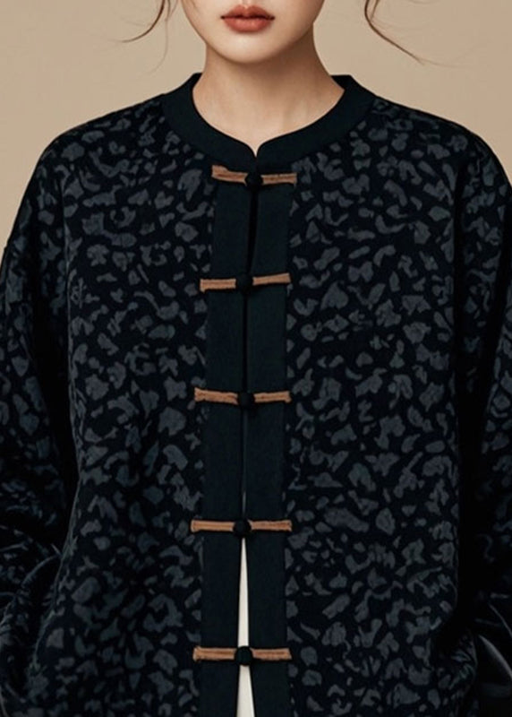 Gracefully Styled Coat for Any Occasion