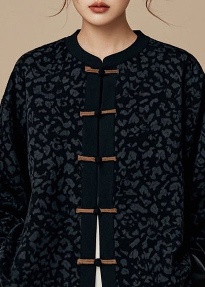 Gracefully Styled Coat for Any Occasion