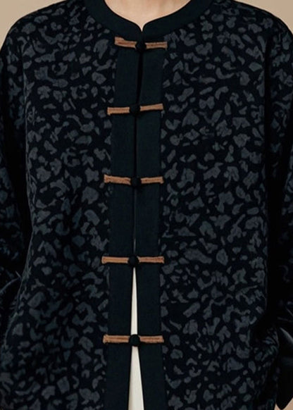 Gracefully Styled Coat for Any Occasion