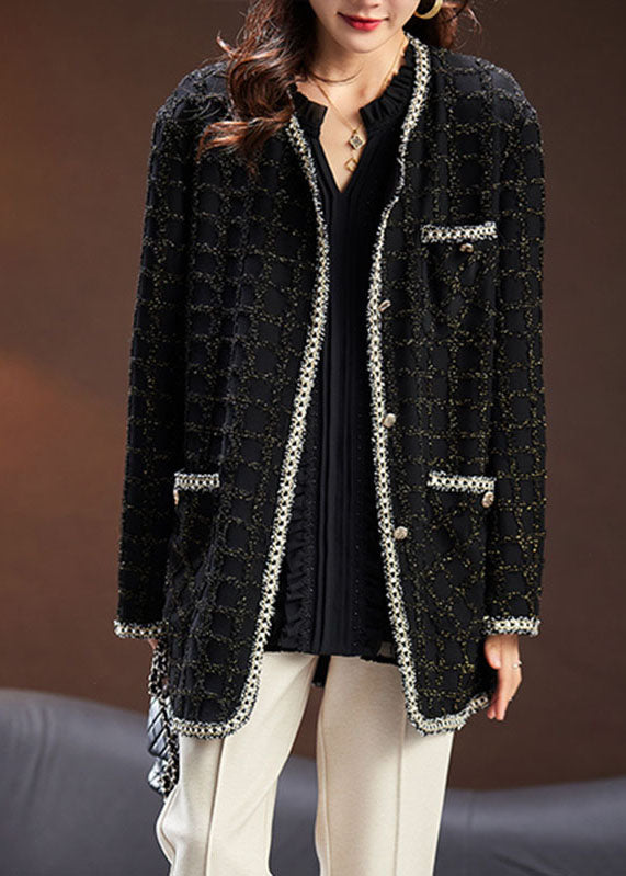 Beautifully Finished Coat in a Timeless Design