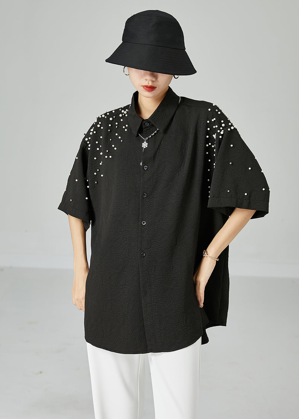 Sophisticated Blouse with a Clean Classic Look