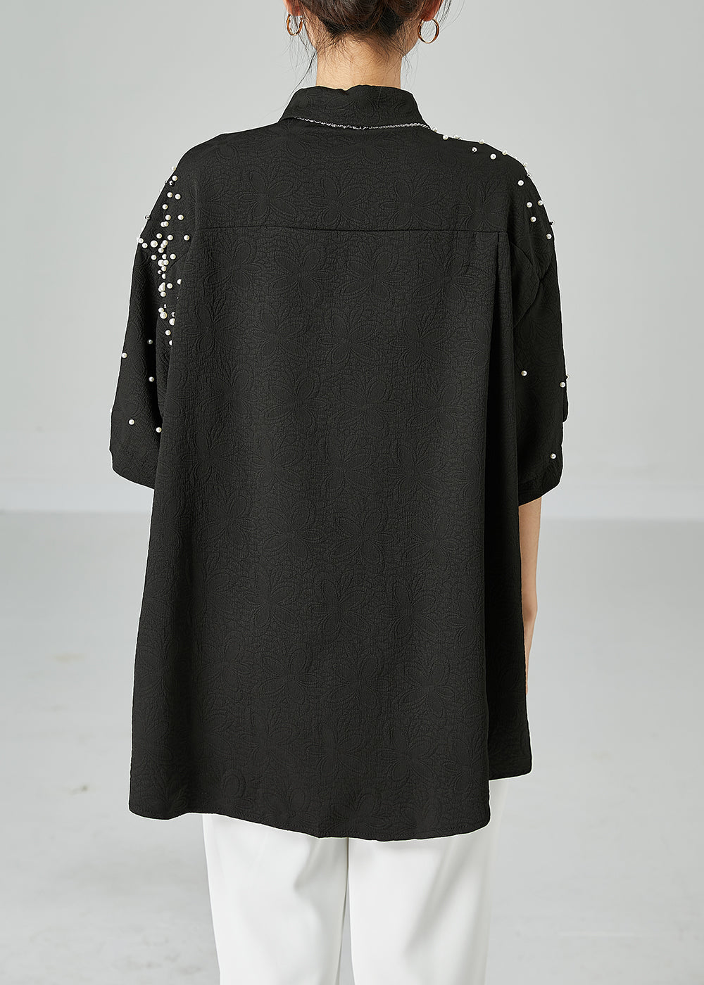 Sophisticated Blouse with a Clean Classic Look