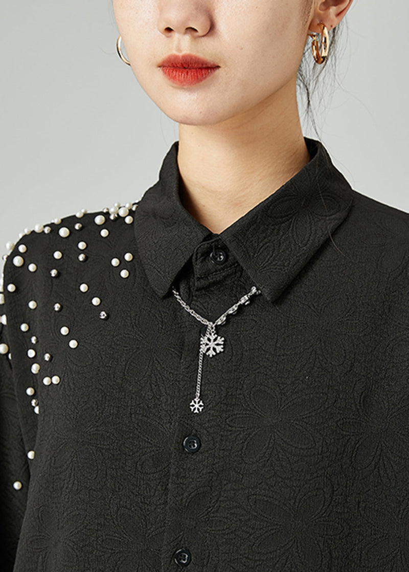 Sophisticated Blouse with a Clean Classic Look