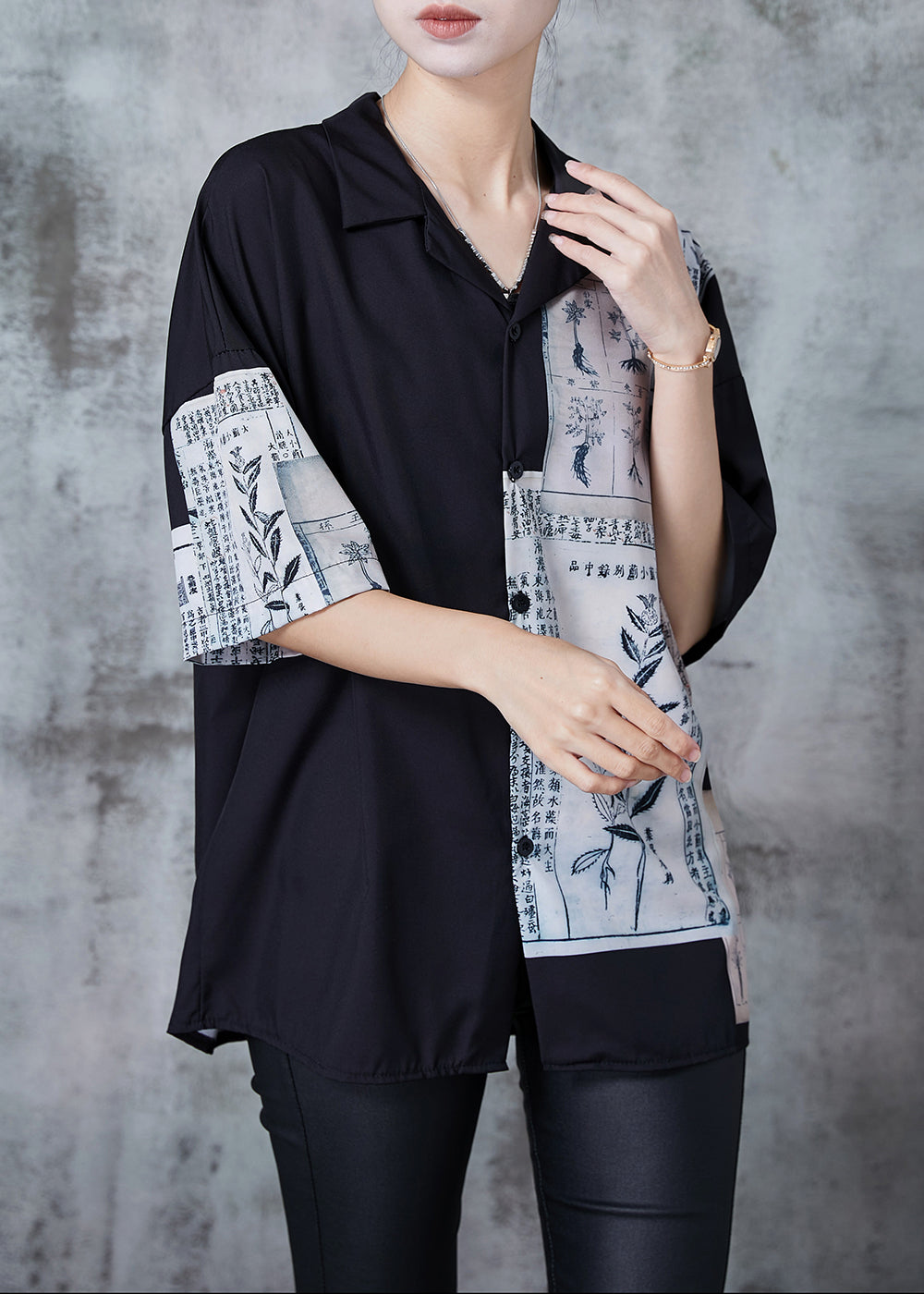 Sophisticated Blouse with a Clean Classic Look