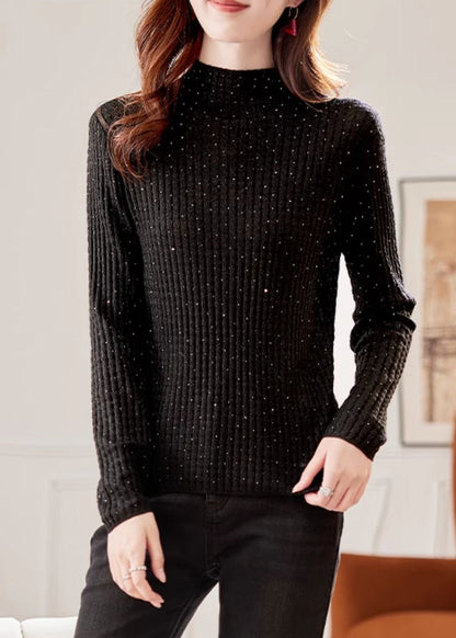 Well Tailored Sweater with a Graceful Silhouette