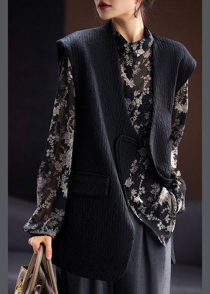 Effortlessly Elegant Coat with a Timeless Design