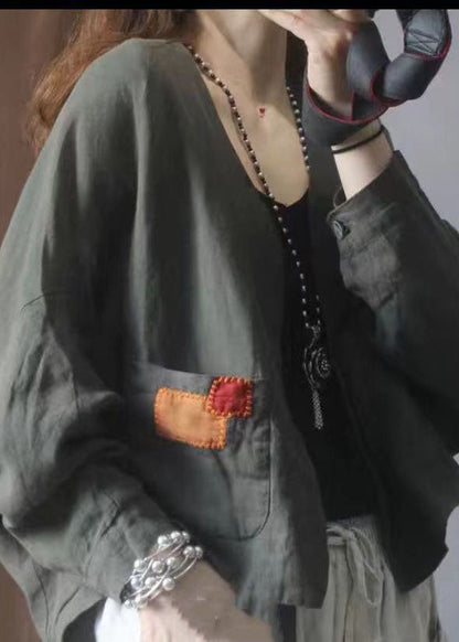 Well Tailored Cardigan with a Graceful Silhouette