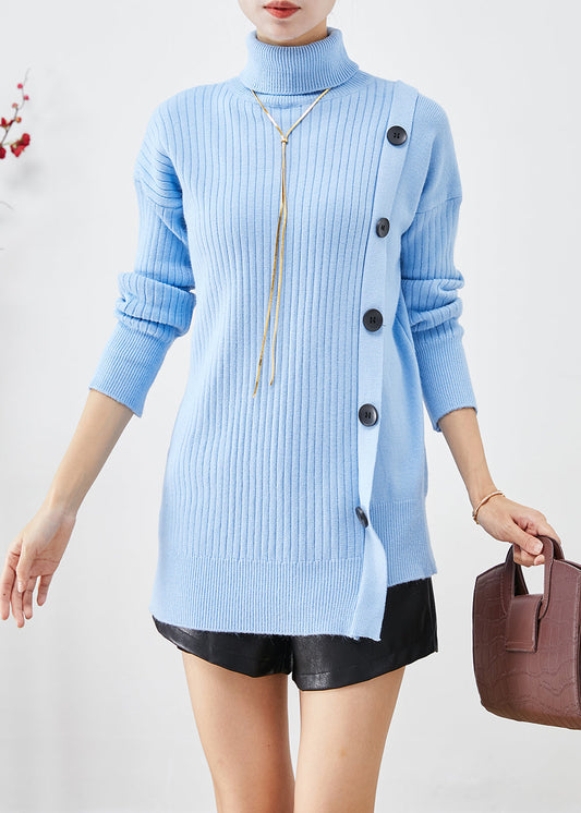 Classic Vintage Sweater with a Flattering Fit