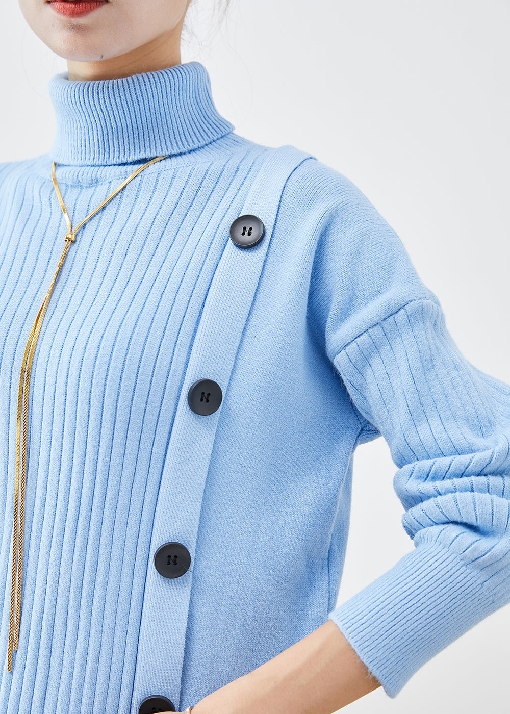 Classic Vintage Sweater with a Flattering Fit