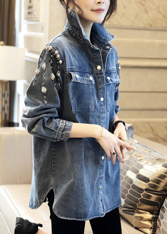 Beautifully Finished Coat in a Timeless Design