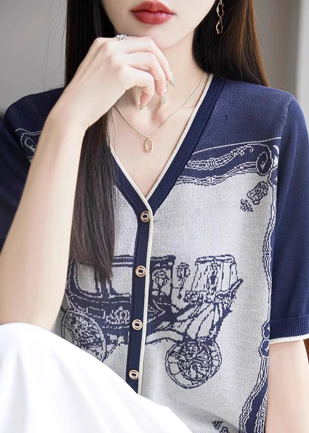 Sophisticated Garment with a Clean Classic Look