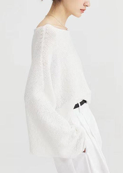 Effortlessly Elegant Top with a Timeless Design