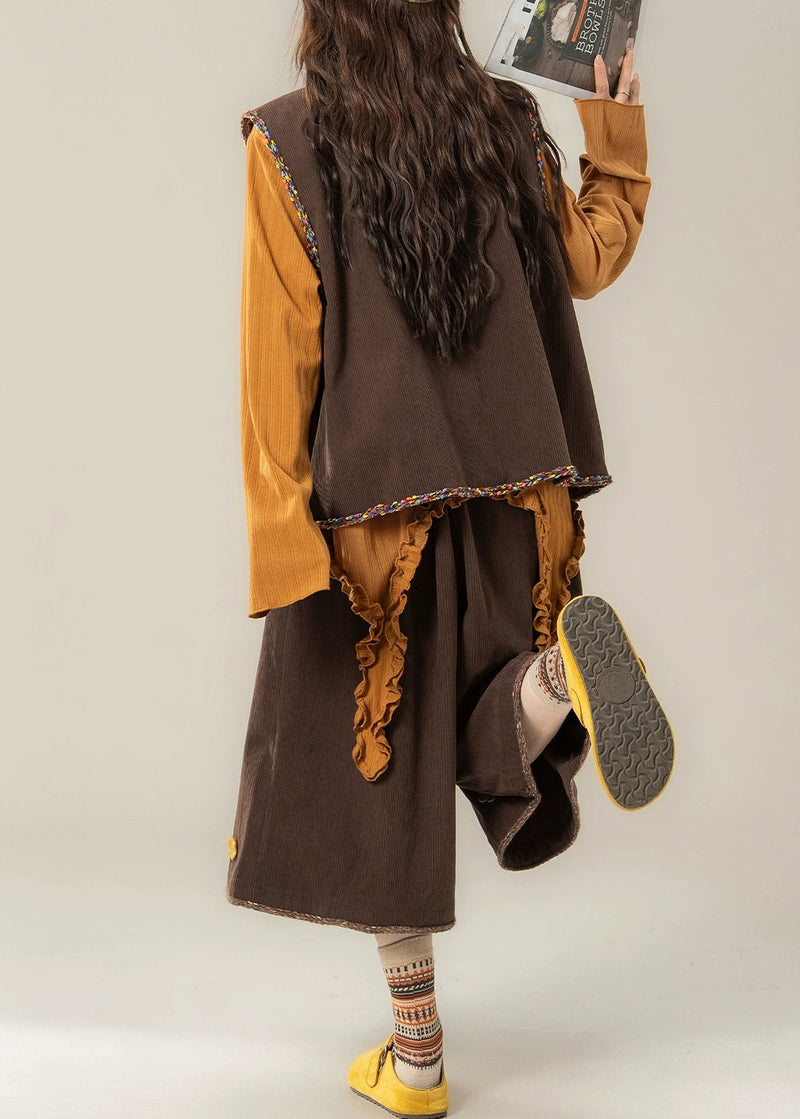 Effortlessly Elegant Pants with a Timeless Design