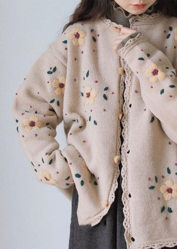 Effortlessly Elegant Coat with a Timeless Design