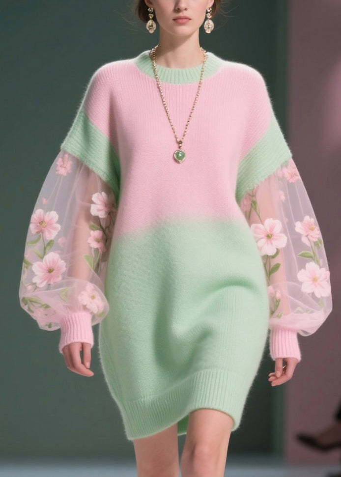 Classic Vintage Sweater with a Flattering Fit