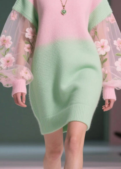 Classic Vintage Sweater with a Flattering Fit