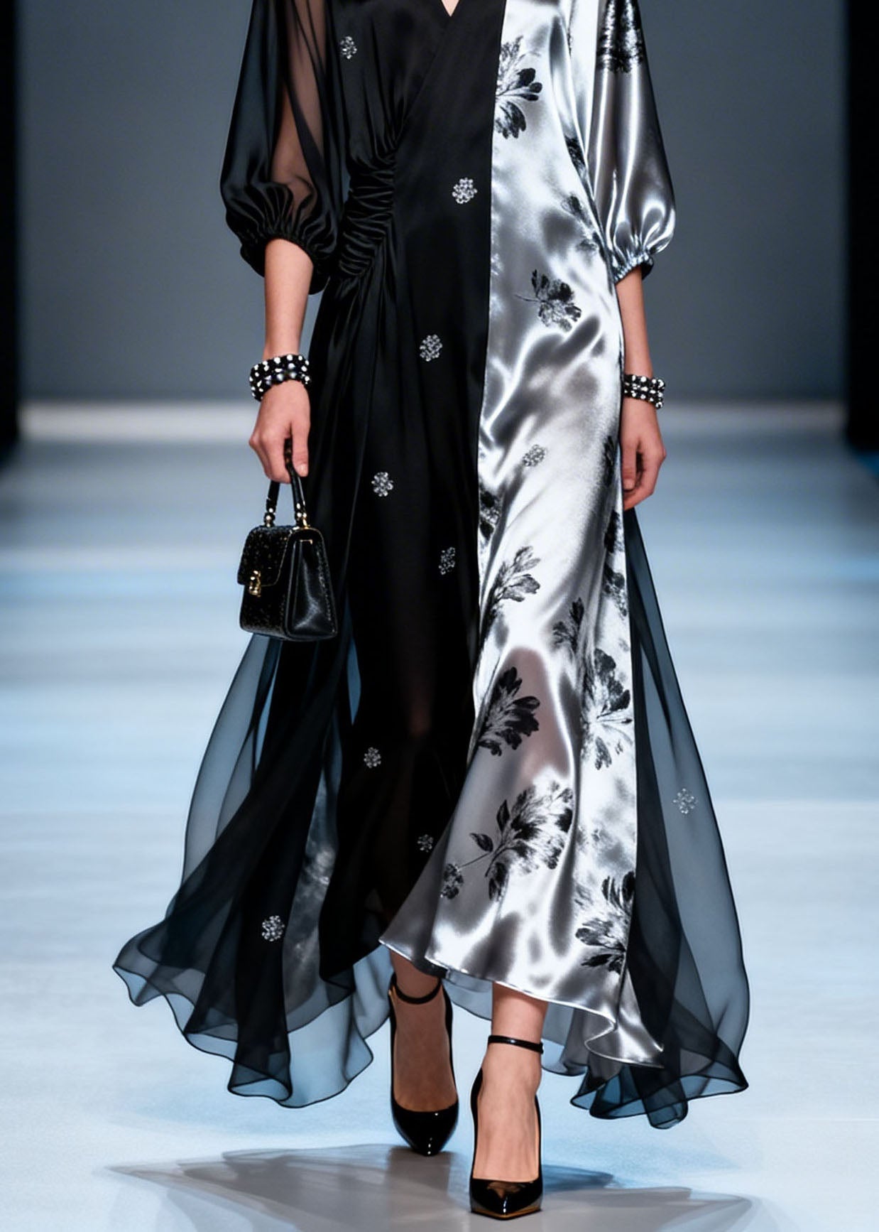 Well Tailored Dress with a Graceful Silhouette