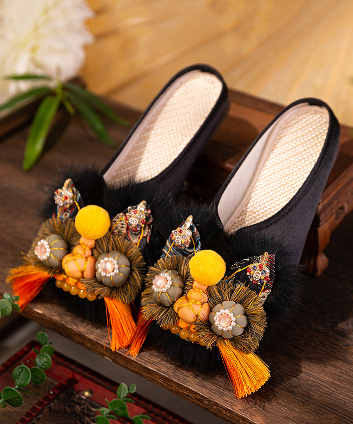 Graceful Orthopedic Slippers for Modern Look