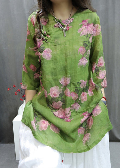 Polished Top with an Effortless Classic Look