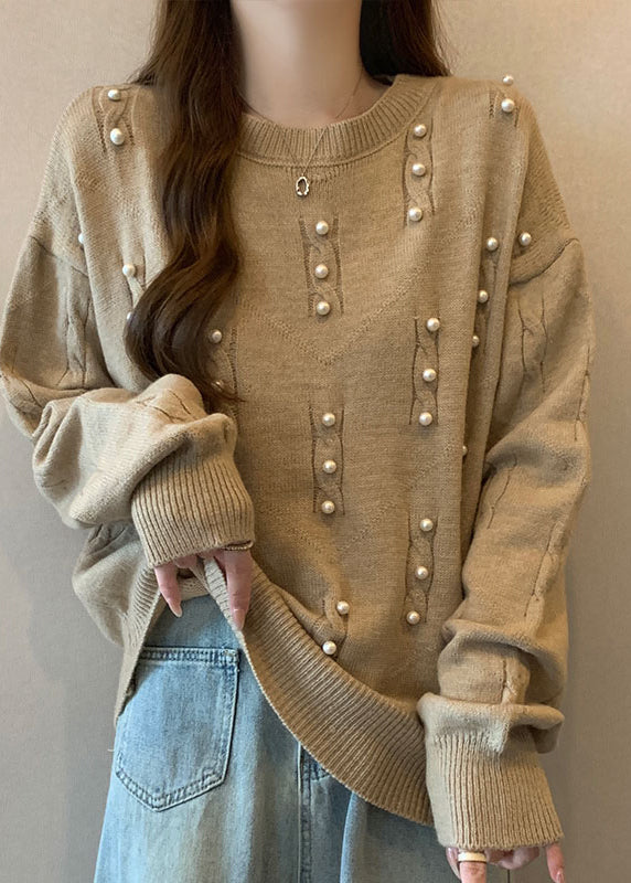 Classic Vintage Sweater with a Flattering Fit