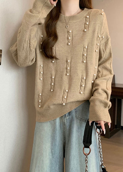 Classic Vintage Sweater with a Flattering Fit