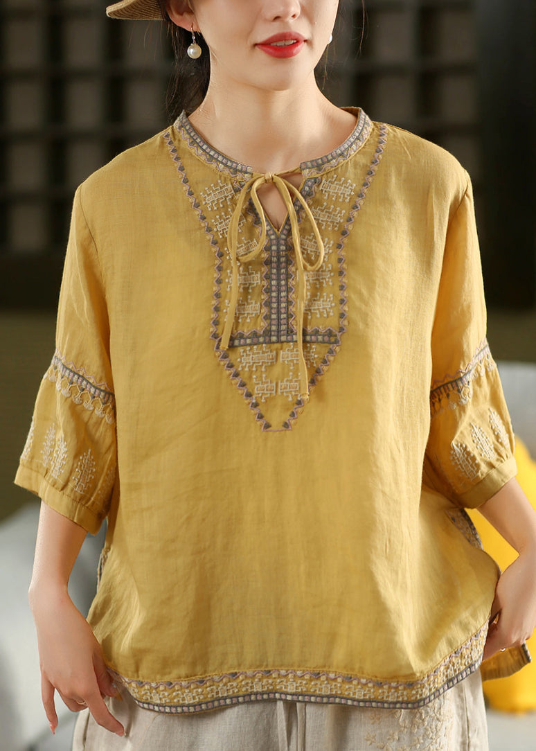 Effortlessly Elegant Shirt with a Timeless Design