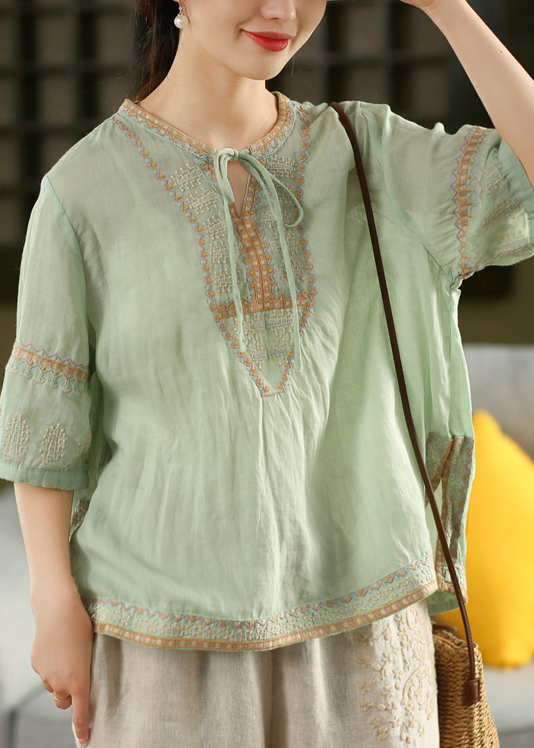 Effortlessly Elegant Shirt with a Timeless Design