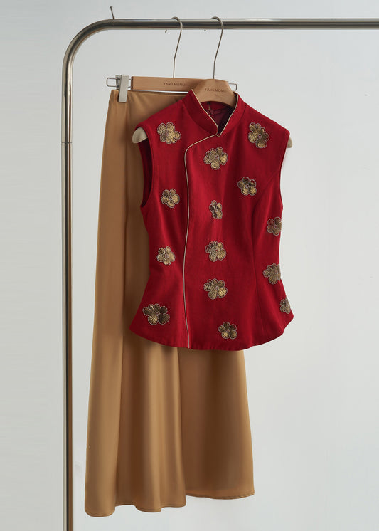 A Vintage Style Garment with Delicate Timeless Details